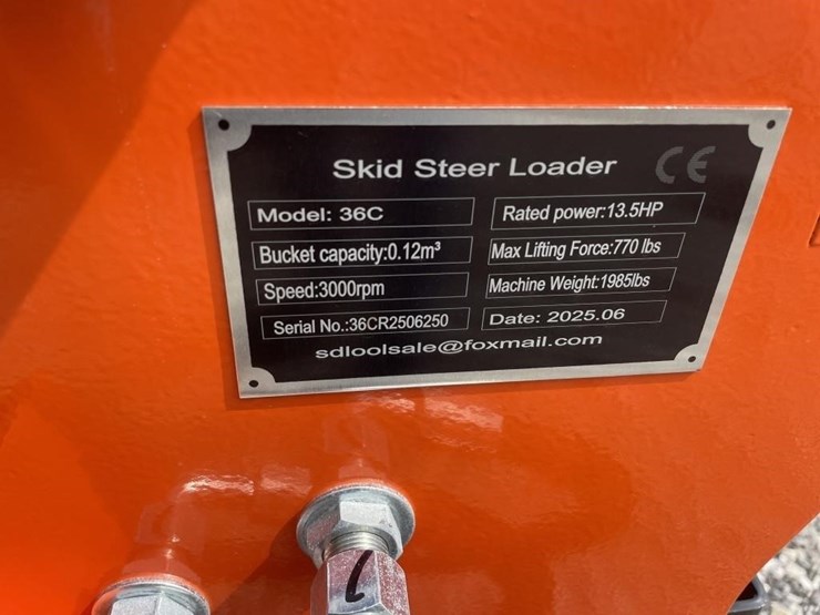 new-mms-skid-steer-loader-image-11