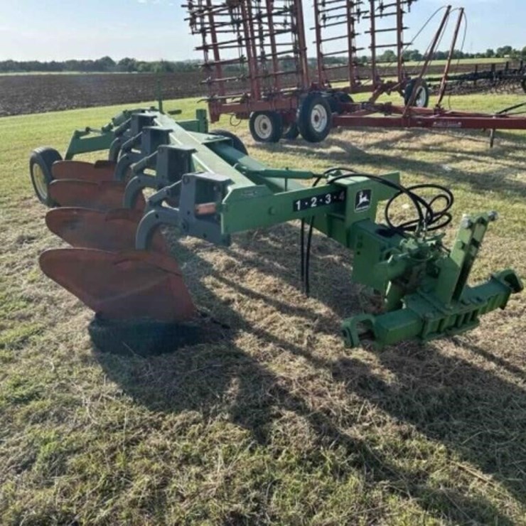 JOHN DEERE 2600