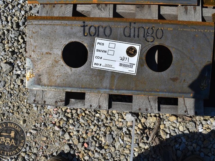 hitch-future-mini-skidsteer-weldable-plate-36584-image-1