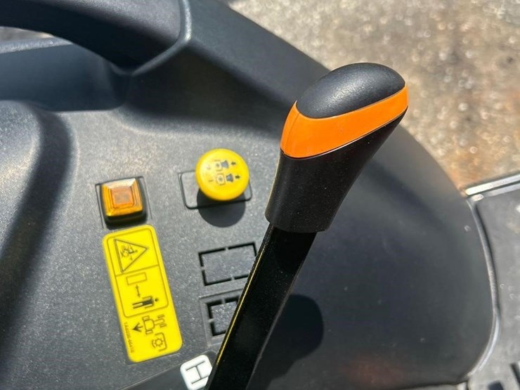 2023-yanmar-223-image-11