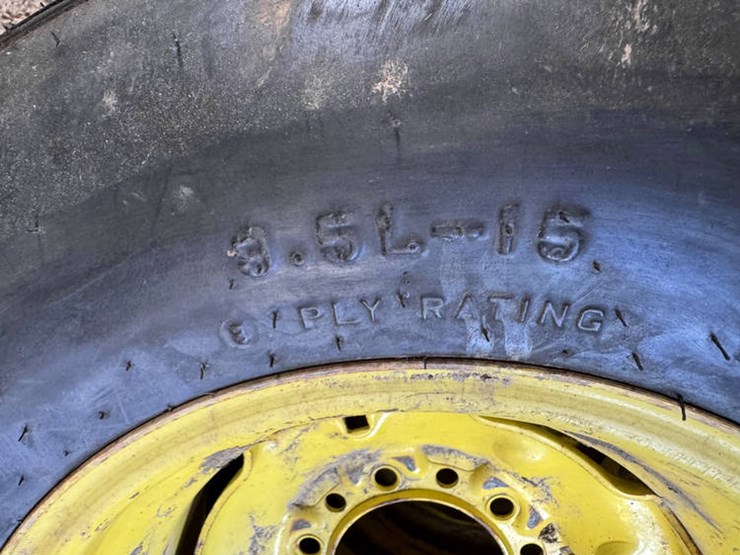 #1416-•-2---9.5l-15-tires-&-rims-image-3