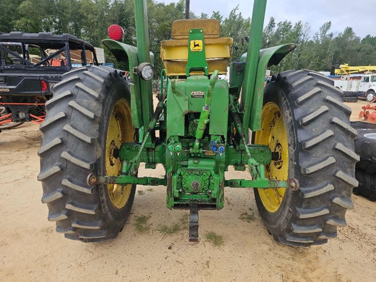 1970-john-deere-3020-image-5