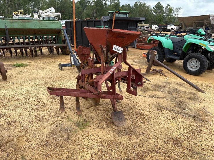 122---1---row-covington-planter-image-1