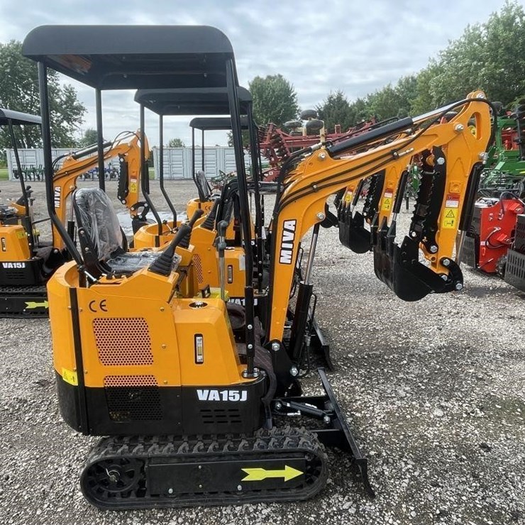 NEW MIVA Mini Excavator: 6.6t