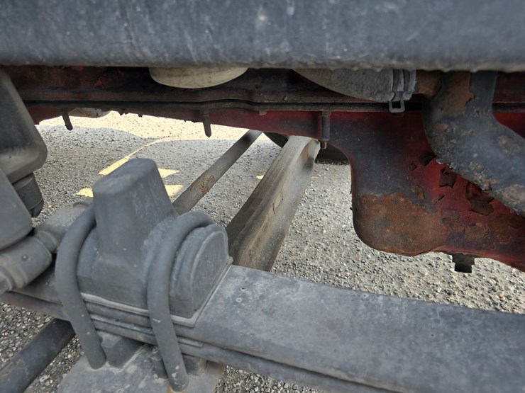 2019-peterbilt-579-image-65