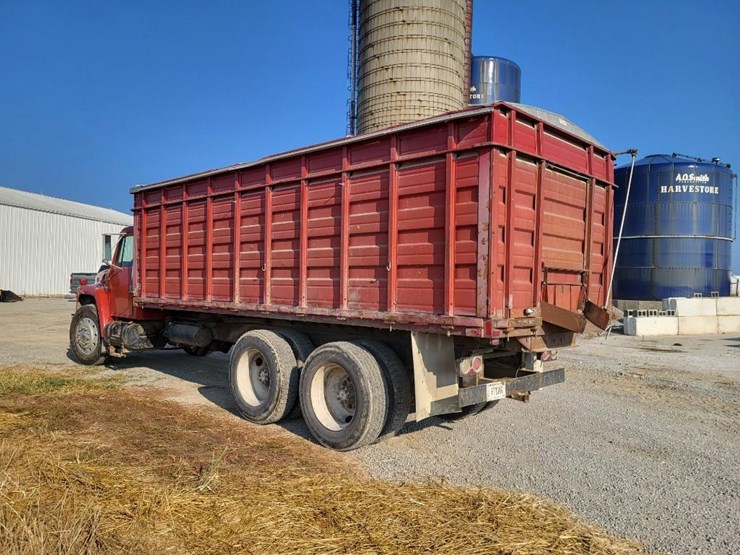 1983-international-s1900-image-3