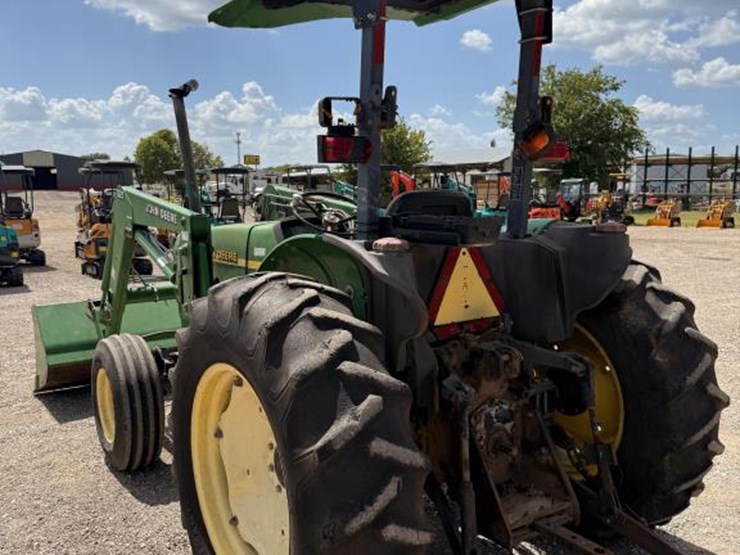 john-deere-5205-image-8