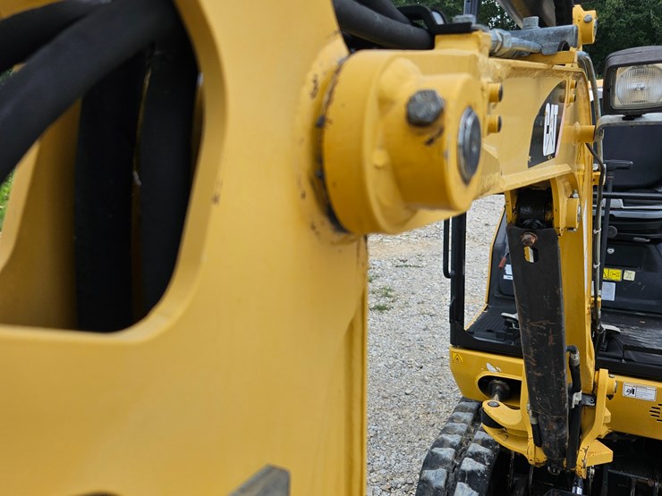 caterpillar-301.7-image-84