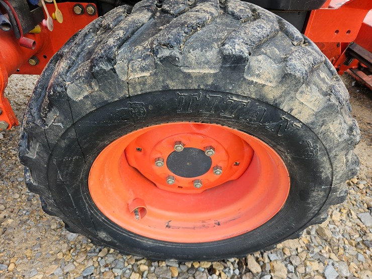#20866-•-2008-kubota-l3240-tractor-image-42