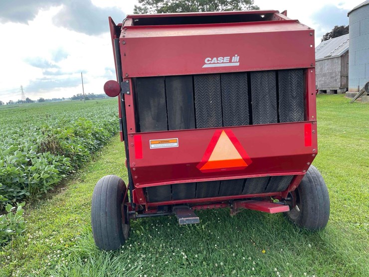 case-8430-round-baler-image-24