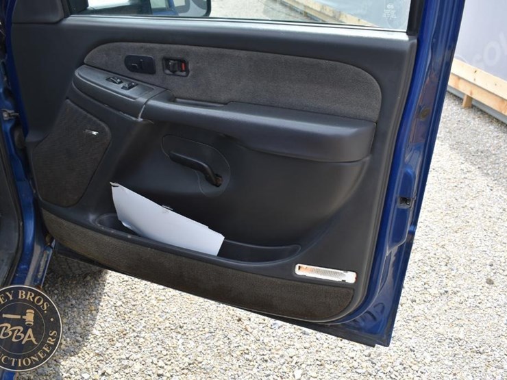 2003-chevrolet-silverado-2500-image-42