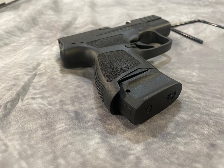 #4352-•-beretta-apx-a1-9mm-luger-pistol,-sn:-axc158923-image-5