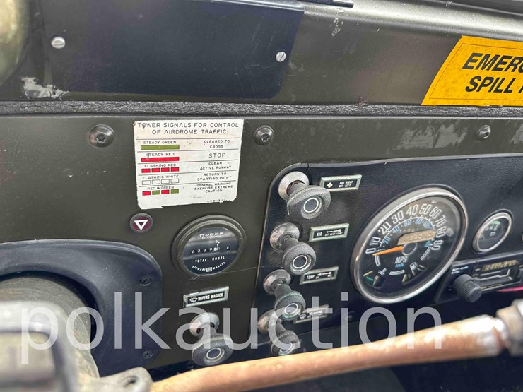 10701---(1985)-jeep-flightline-diesel-tow-truck-4x2-(vin#-3v0a24xxem000532)-image-17