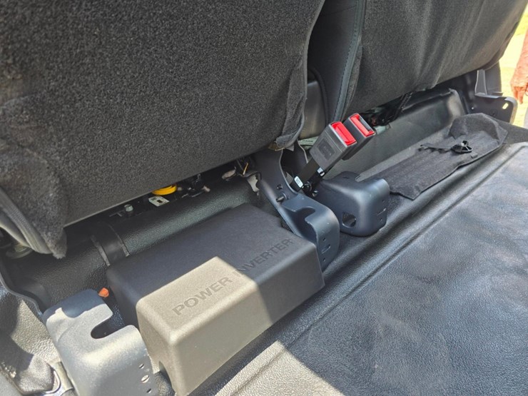 2024-ford-f350-image-16