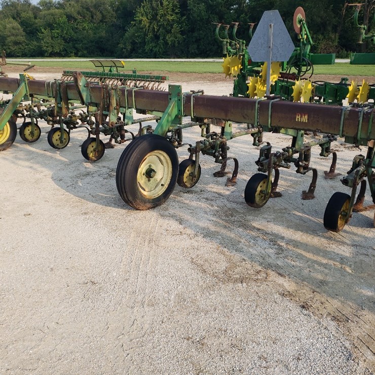 JOHN DEERE RM