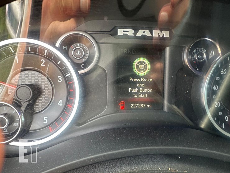 2022-ram-3500-hd-image-22