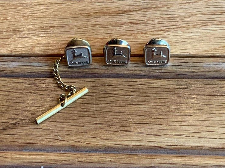 (3)-john-deere-pins-+-tie-pin-image-1