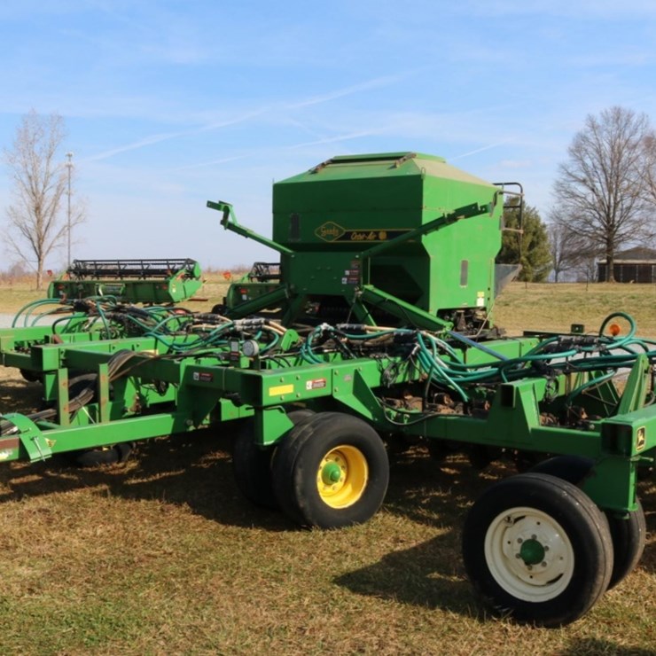 2000 JOHN DEERE 1860