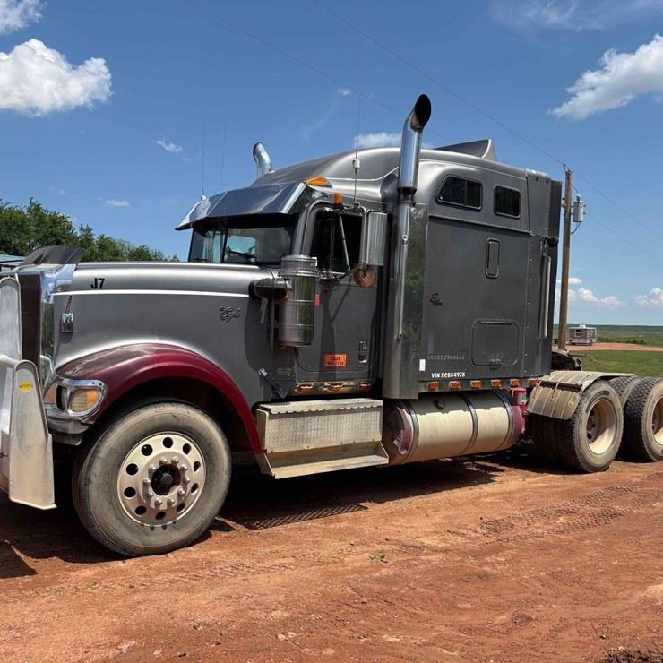 1999 INTERNATIONAL 9900