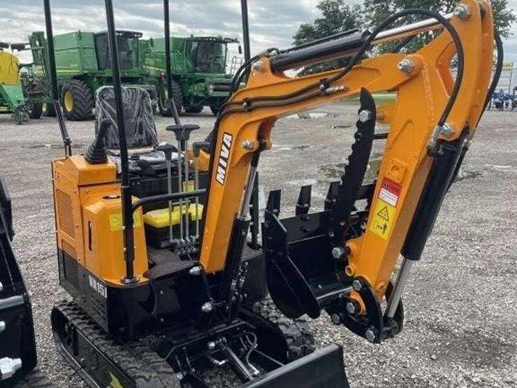 new-miva-mini-excavator-6.6t-image-1