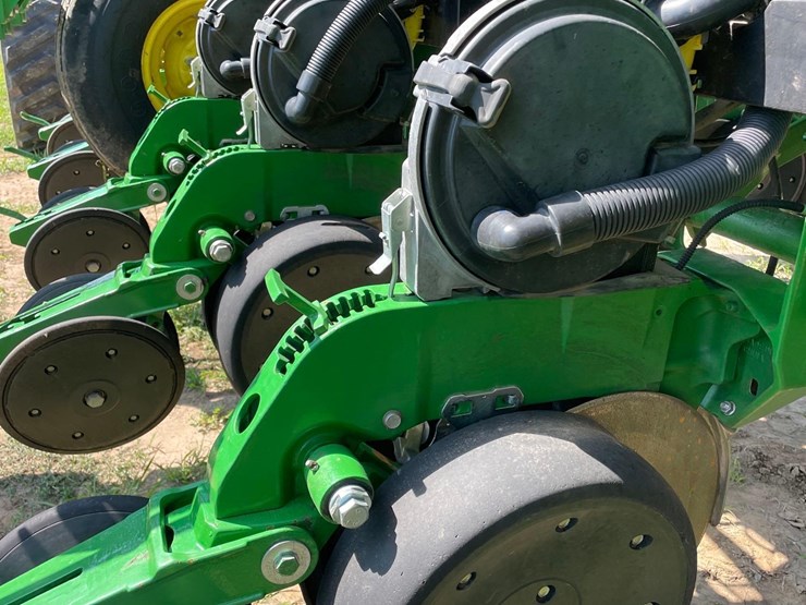 2012-john-deere-1790-image-99