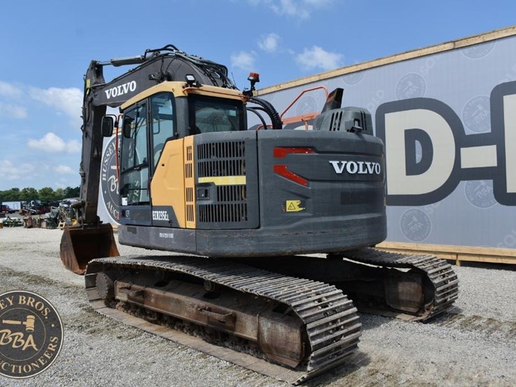 2018-volvo-ecr235el-image-17