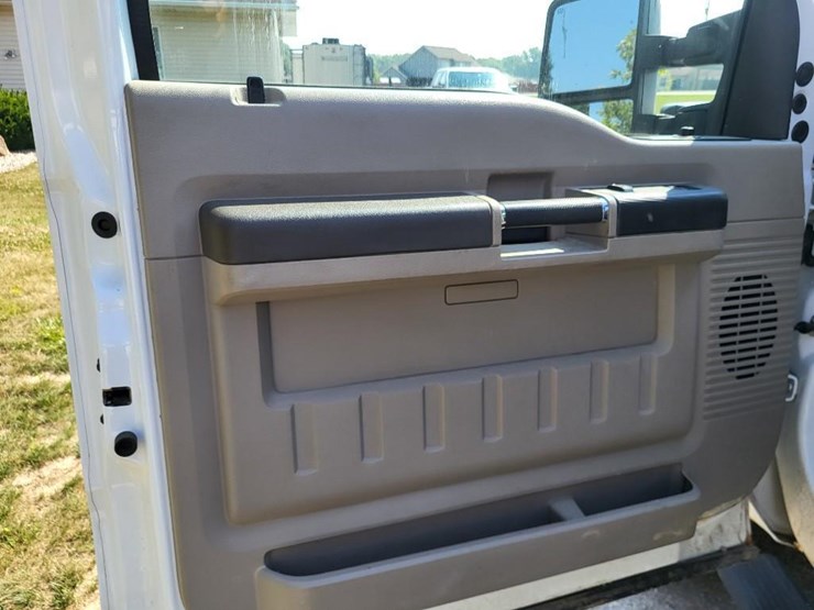 2008-ford-f250-xl-image-45