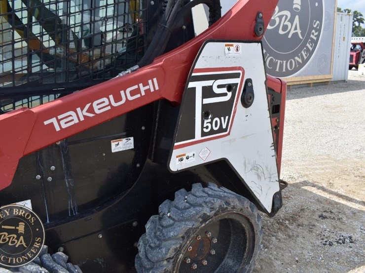 2017-takeuchi-ts50v-image-26