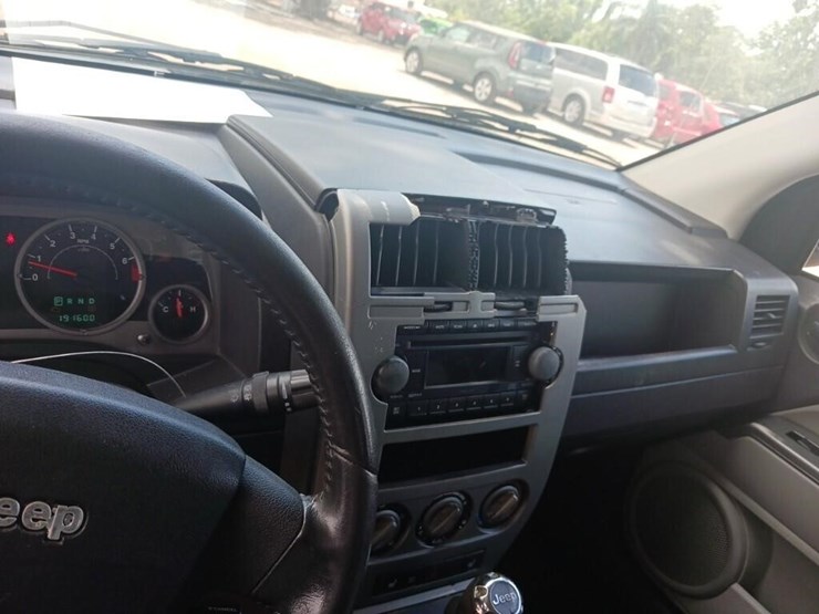2007-jeep-compass-image-7