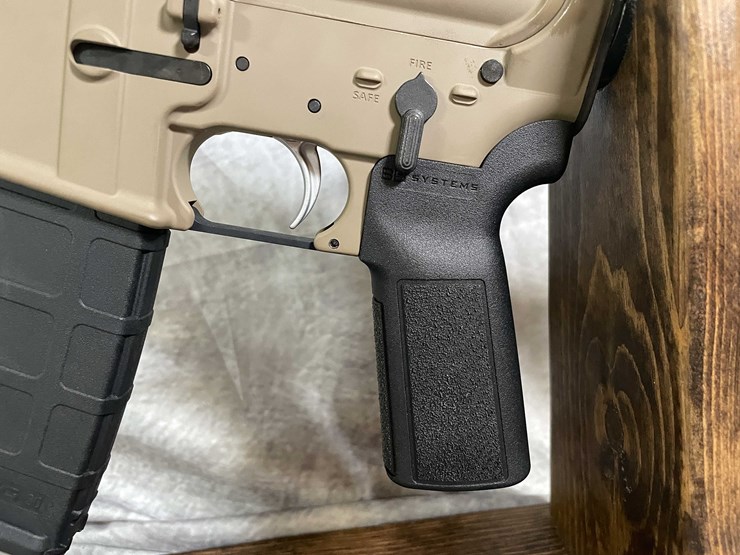 #4459-•-watchtower-firearms-15m-5.56-nato-semi-auto-rifle,-sn:-t15mwt300496-image-26