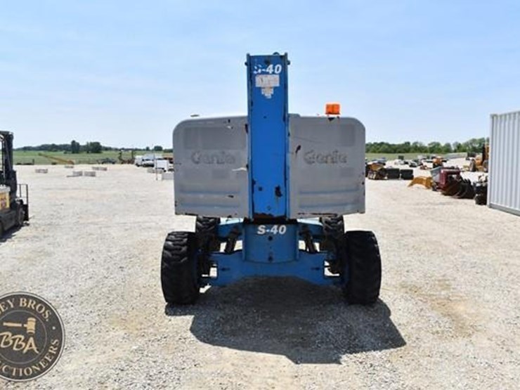 2015-genie-s40-image-13