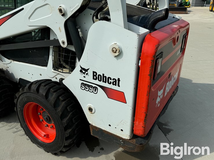 2017-bobcat-s590-image-13
