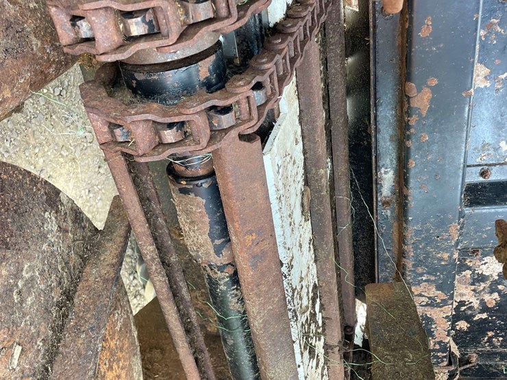 2023-meyer-ms485-vertical-beater-manure-spreader—1-owner-image-36