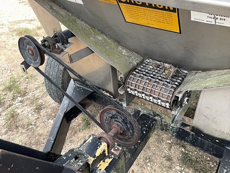 tyler-fertilizer-buggy-image-3