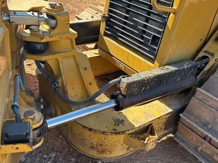 2018-caterpillar-d6n-xl-image-7