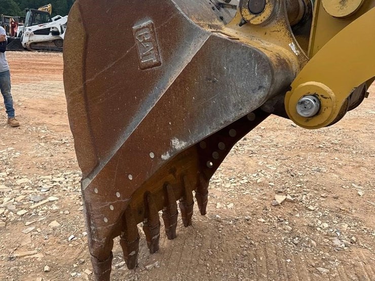 caterpillar-325flcr-image-10