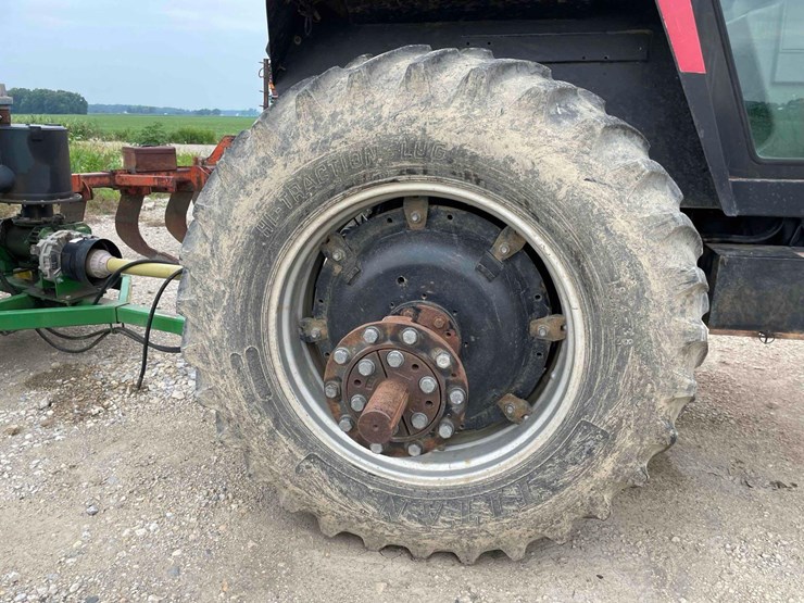 case-2294-tractor-image-25