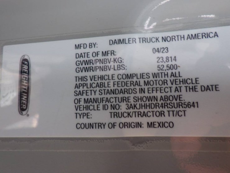 2024-freightliner-cascadia-126-image-14