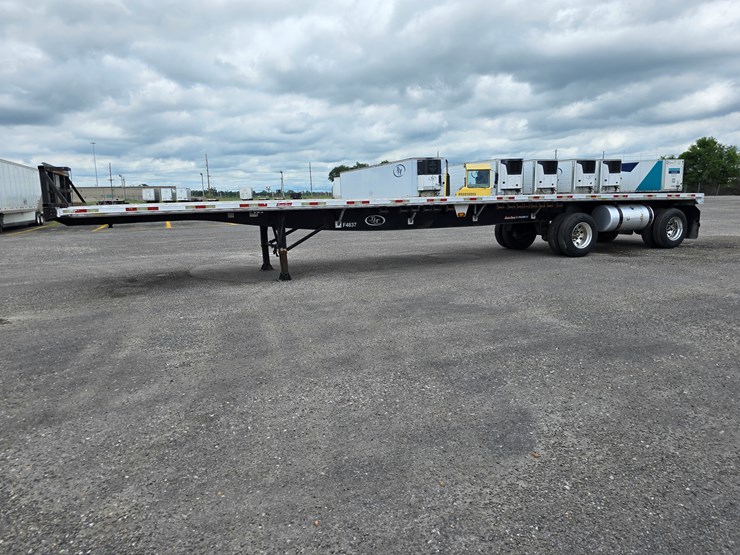 2015-great-dane-48'-x-102"-image-8