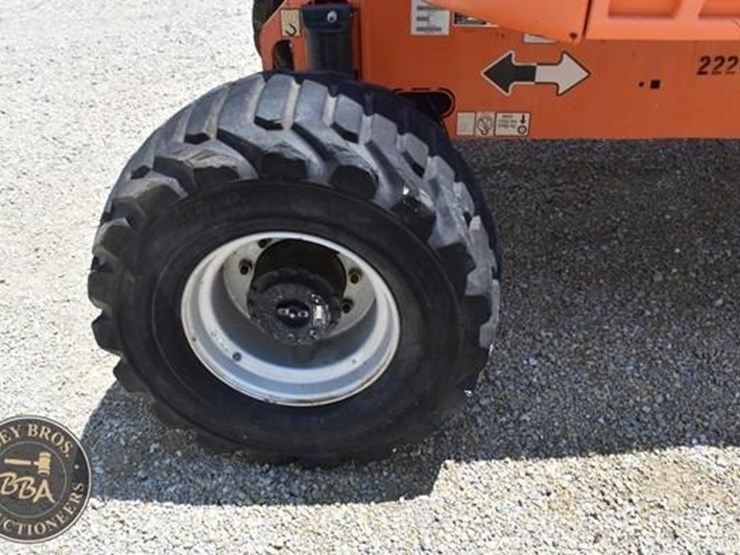 2016-jlg-450aj-image-24