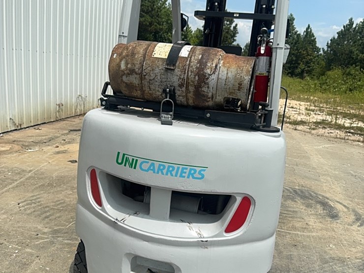 uni-carriers-5-ton-forklift-image-4