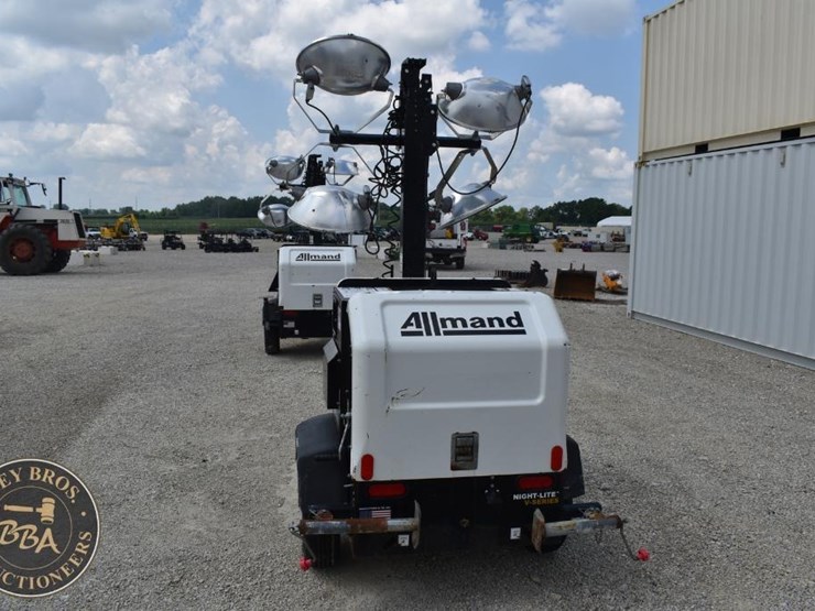2019-allmand-bros-night-lite-v-series-image-5