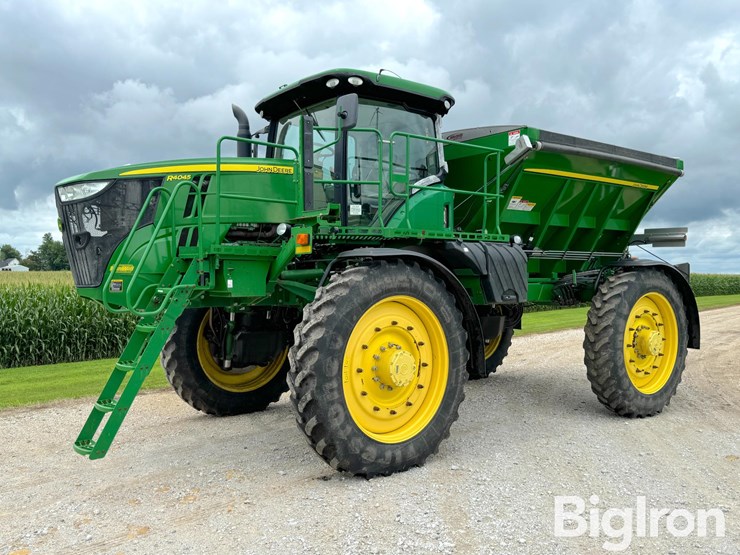 2015-john-deere-r4045-image-1