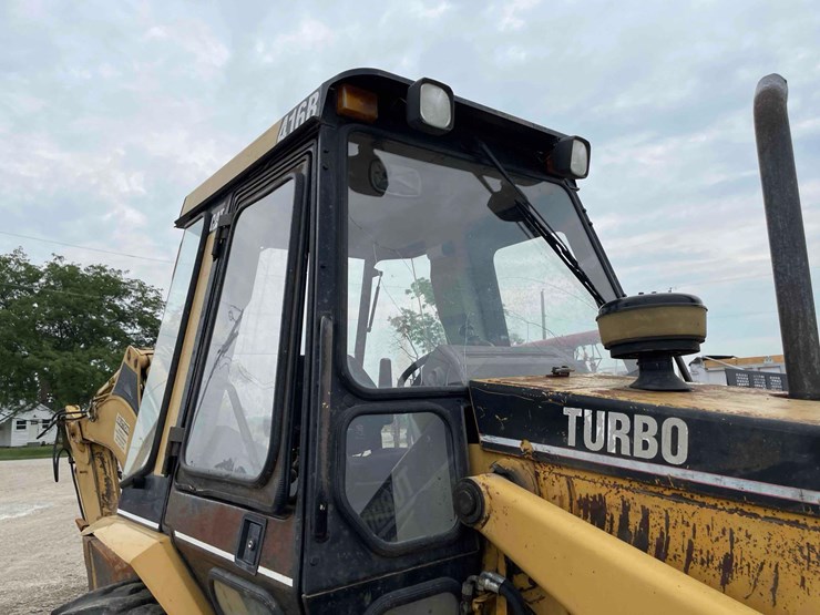 caterpillar-416b-image-37