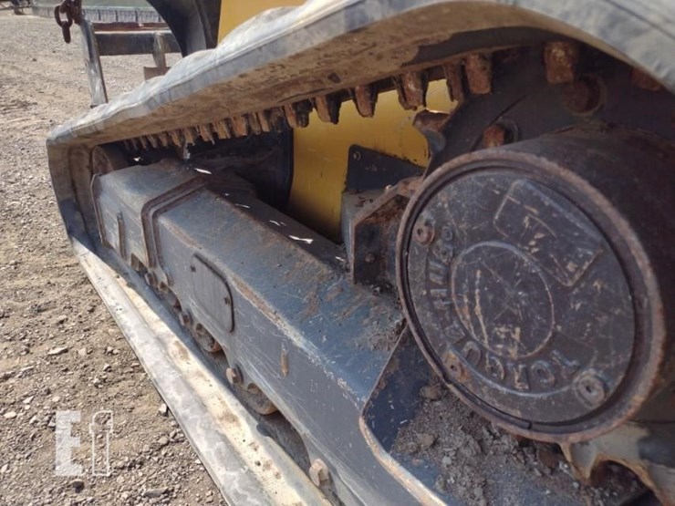 2020-deere-333g-image-23