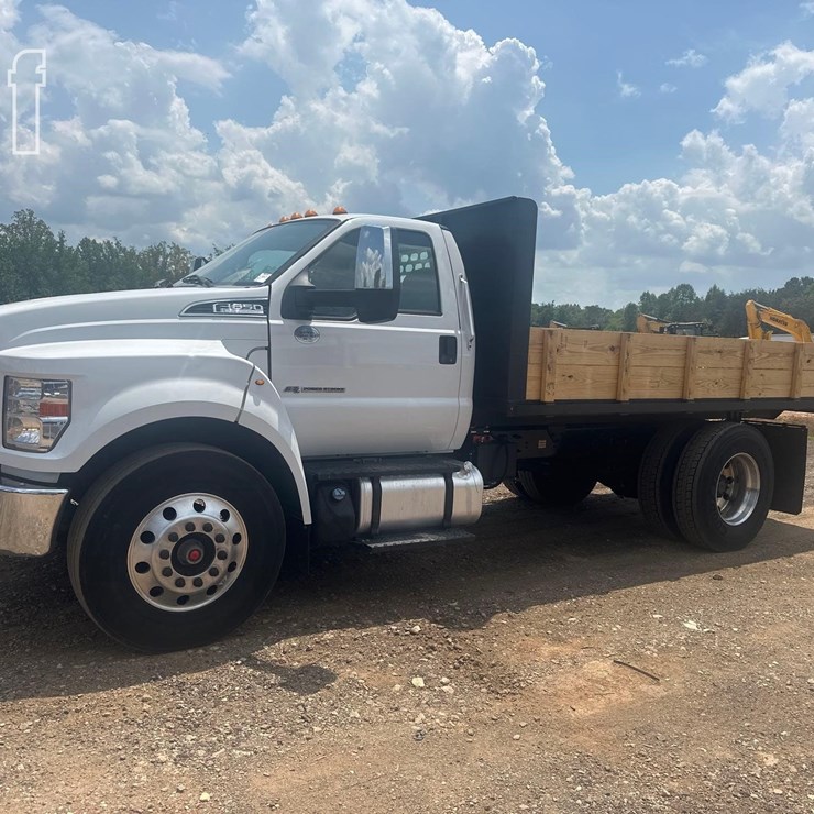 2018 FORD F650