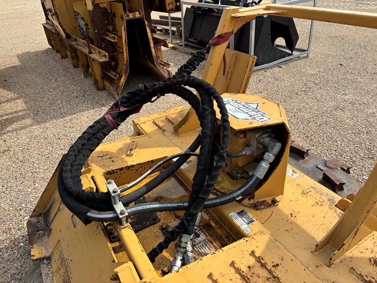 #046088-•-2017-60in-diamond-disc-mulcher-image-5