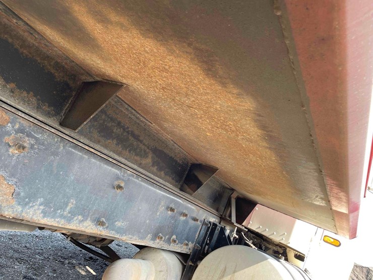 2004-kenworth-t300-single-axle-dump-truck-image-23