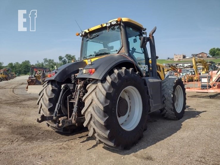 jcb-fastrac-8280-image-33