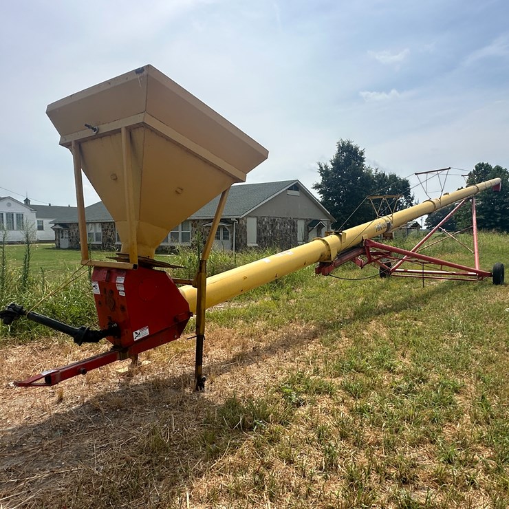 #26612 • Westfield MK 13C-71 71' Grain Auger